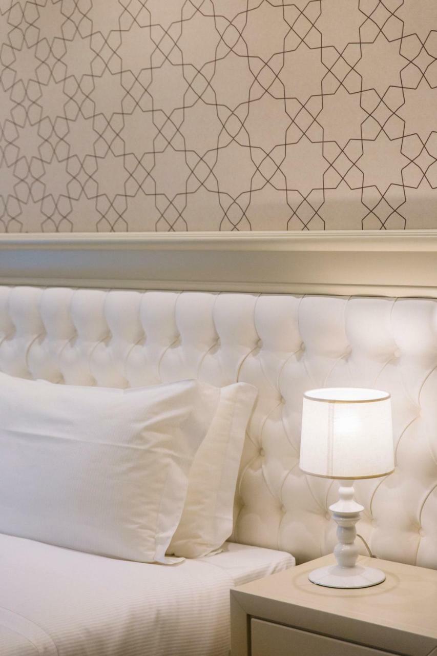 Aurum Suites Пескара Екстериор снимка